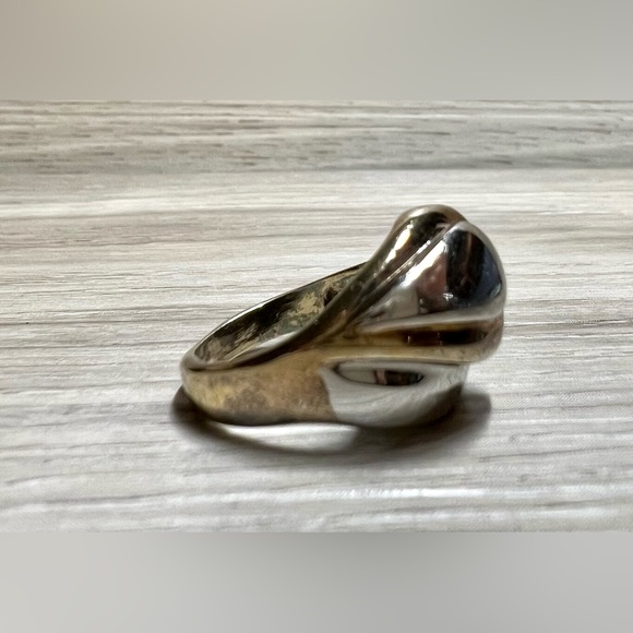 Vintage Designer Signed IBB Two Tone Sterling Silver Dome Ring, Size 6.5, 4.8g - Picture 4 of 11